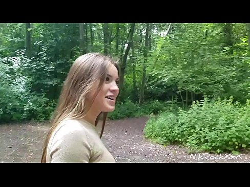 ❤️ Pasiūliau Evelinai, kad dulkintumėmės viešoje vietoje! Ji sutiko. Tada išdulkinau ją į užpakalį ir pasidariau į burną. Tada ji pasidarė šlapimo. ☑ Seksas prie mūsų ☑